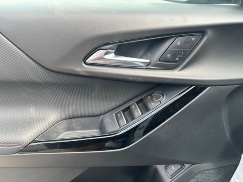 New 2026 Chevrolet Equinox RS w/ Convenience Package III AWD/4WD image 3