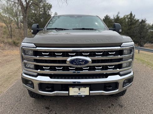 New 2026 Ford F250 Lariat image 9