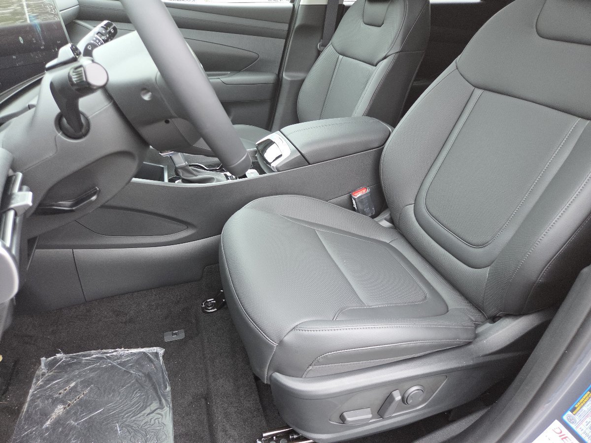 New 2026 Hyundai Tucson SEL w/ Tow & Go Package AWD/4WD image 32