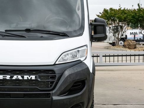 Used 2023 RAM ProMaster 2500 FWD image 41
