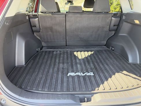 Used 2023 Toyota RAV4 LE image 28