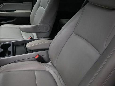 Used 2022 Honda Odyssey EX-L image 18