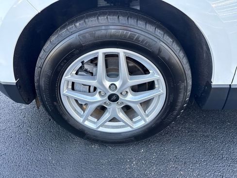 Used 2024 Ford Edge SEL image 18