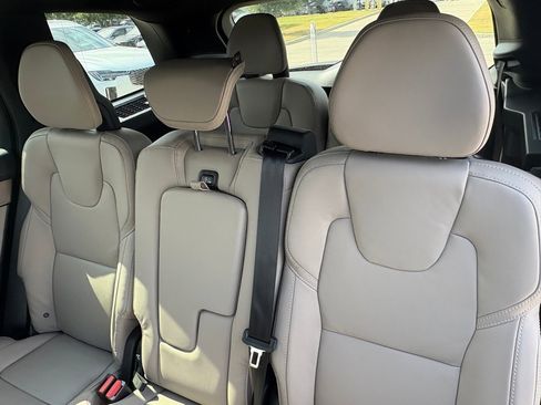 New 2026 Volvo XC90 B6 Ultra image 22