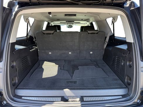 Used 2019 GMC Yukon XL Denali w/ Denali Ultimate Package image 17