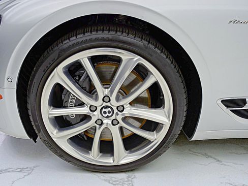 Used 2023 Bentley Continental GT Azure AWD/4WD image 47