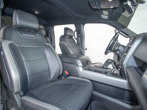 Used 2017 Ford F150 Raptor w/ Equipment Group 801A Mid AWD/4WD image 43