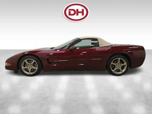 Used 2003 Chevrolet Corvette 50th Anniversary Edition w/ Preferred Equipment Group1 image 9