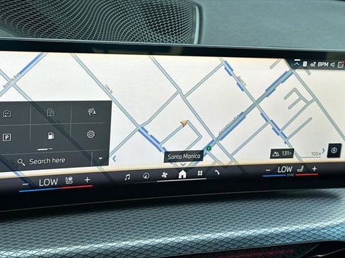 Used 2025 BMW 330i Sedan w/ M Sport Package RWD image 17