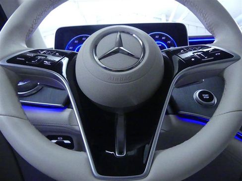 Used 2023 Mercedes-Benz EQS 450+ 4MATIC SUV image 23