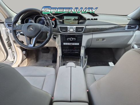 Used 2014 Mercedes-Benz E 350 Sedan w/ Premium 1 Package image 10