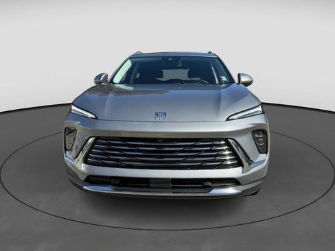 Certified 2025 Buick Envision Preferred image 3