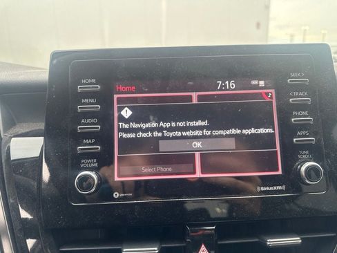 Used 2023 Toyota Camry SE w/ Convenience Package FWD image 11