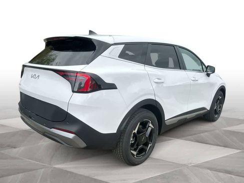 New 2026 Kia Sportage EX image 8