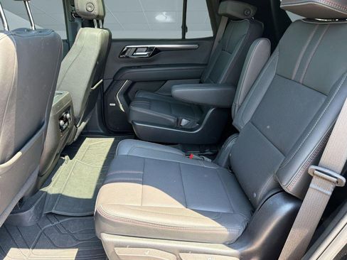 Used 2025 Chevrolet Tahoe RST w/ RST Capability Package AWD/4WD image 14