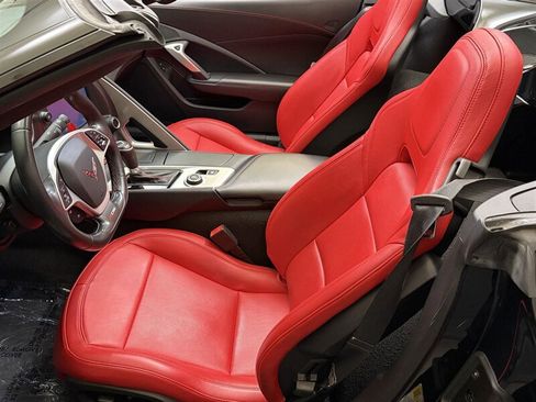 Used 2019 Chevrolet Corvette Z06 RWD image 2
