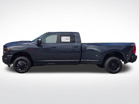 New 2026 RAM 3500 Laramie AWD/4WD image 16