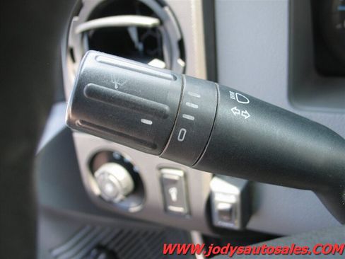 Used 2015 Ford F250 XL AWD/4WD image 5