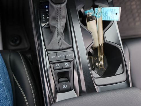 Certified 2025 Toyota Camry SE w/ Multimedia Upgrade Package image 27