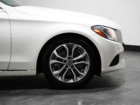 Used 2017 Mercedes-Benz C 300 Sedan image 4
