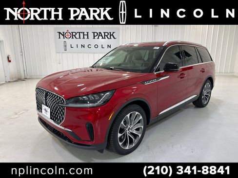 New 2026 Lincoln Aviator 2WD image 1