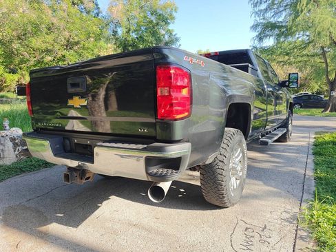 Used 2017 Chevrolet Silverado 3500 LTZ w/ Duramax Plus Package AWD/4WD image 4