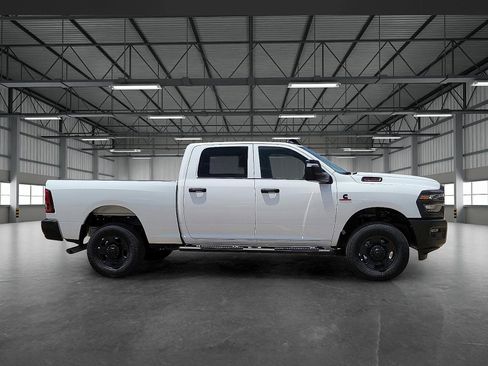 New 2025 RAM 2500 Tradesman AWD/4WD image 5