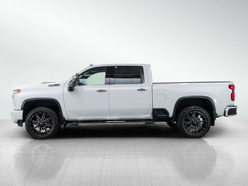 Used 2022 Chevrolet Silverado 2500 High Country w/ Technology Package AWD/4WD image 2