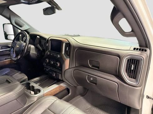 Certified 2022 Chevrolet Silverado 3500 High Country image 26