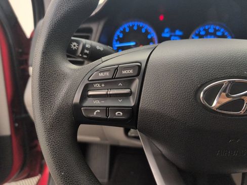 Used 2019 Hyundai Elantra SE FWD image 26