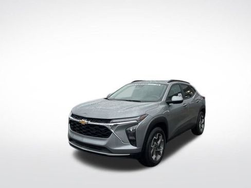 New 2026 Chevrolet Trax LT FWD image 10