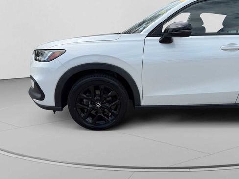 Used 2023 Honda HR-V Sport image 19