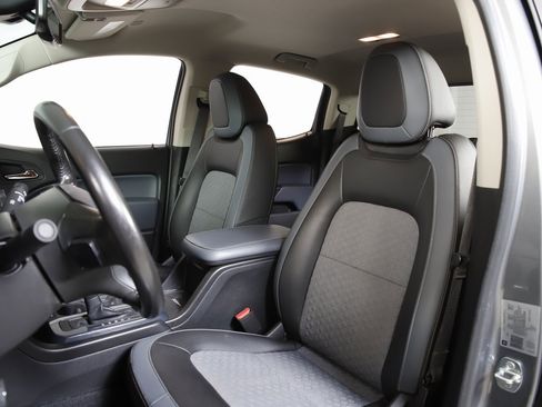 Used 2021 Chevrolet Colorado Z71 w/ Safety Package image 25