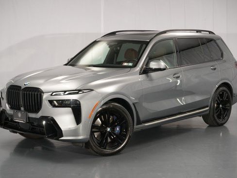 Used 2026 BMW X7 xDrive40i AWD/4WD image 1