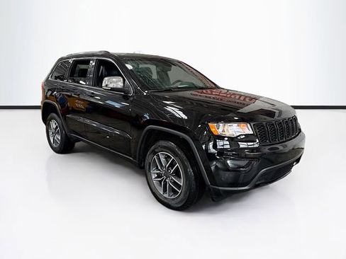 Used 2021 Jeep Grand Cherokee Limited AWD/4WD image 3