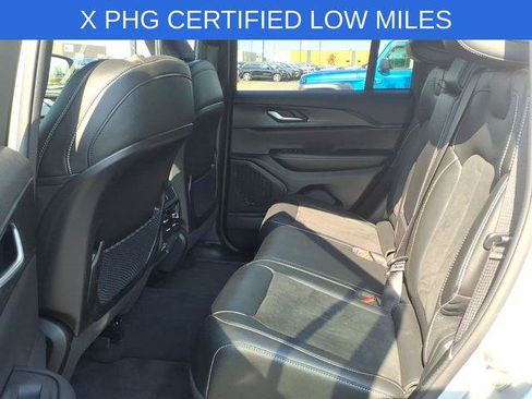 Certified 2023 Jeep Grand Cherokee Altitude AWD/4WD image 13