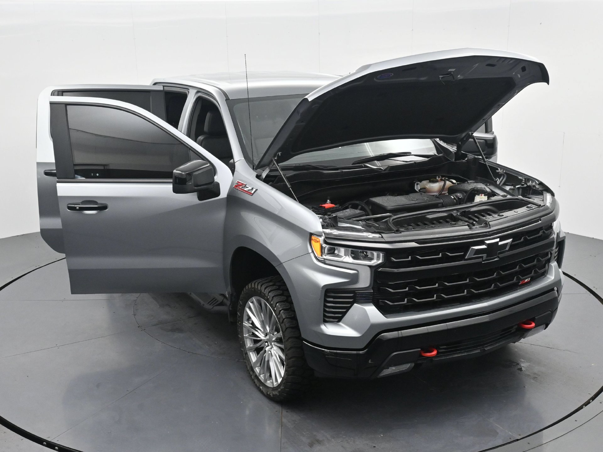 Used 2025 Chevrolet Silverado 1500 LT Trail Boss w/ Convenience Package II AWD/4WD image 37