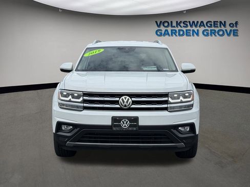 Used 2019 Volkswagen Atlas SE w/ Towing Package image 2