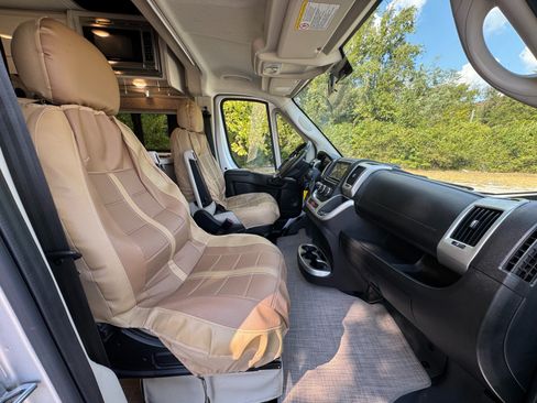 Used 2021 RAM ProMaster 1500 w/ Convenience Group FWD image 24