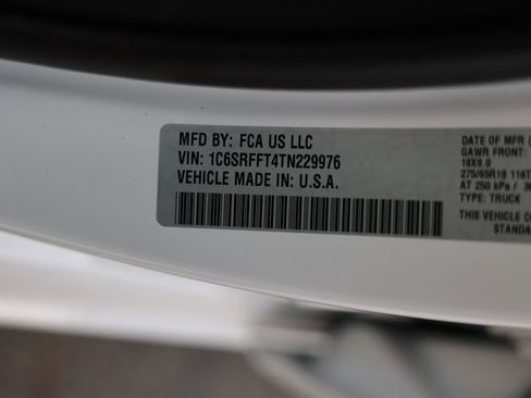 New 2026 RAM 1500 4x4 Crew Cab image 34