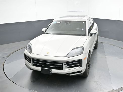 Used 2024 Porsche Cayenne S image 42