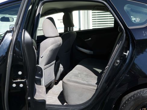 Used 2013 Toyota Prius Three image 27