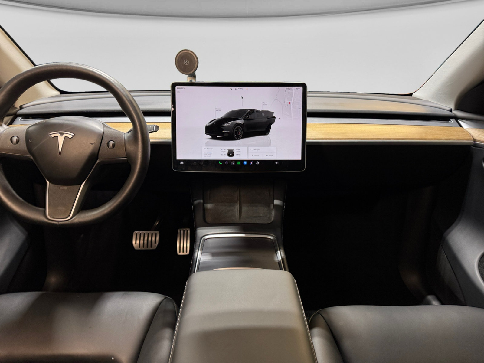 Used 2024 Tesla Model Y Performance AWD/4WD image 14