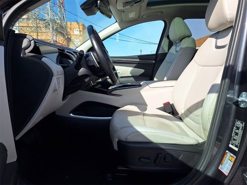 Used 2024 Hyundai Tucson Limited image 14