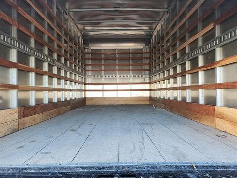 Used 2024 Isuzu NPR image 14