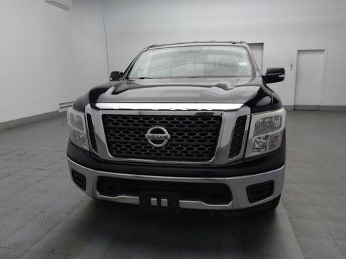 Used 2017 Nissan Titan SV image 15