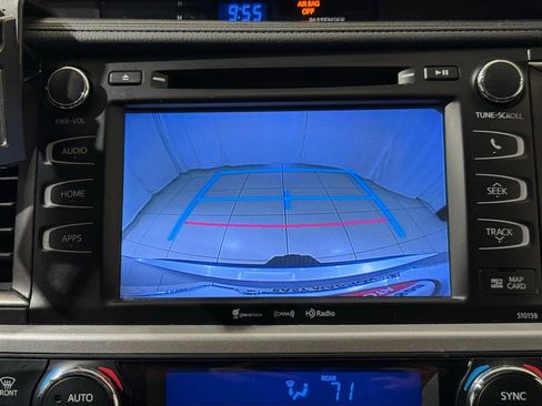 Used 2016 Toyota Highlander XLE AWD/4WD image 31