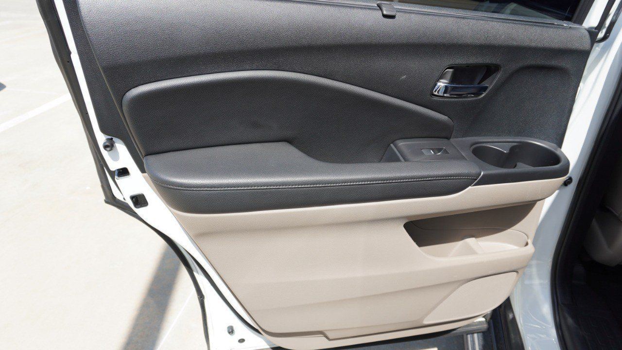 Used 2022 Honda Pilot Touring image 14