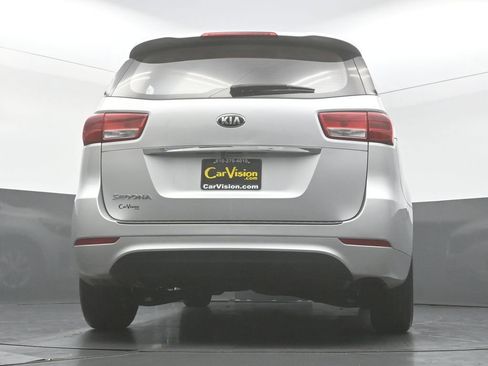 Used 2018 Kia Sedona L FWD image 45