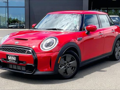 Used 2024 MINI Cooper S FWD image 2